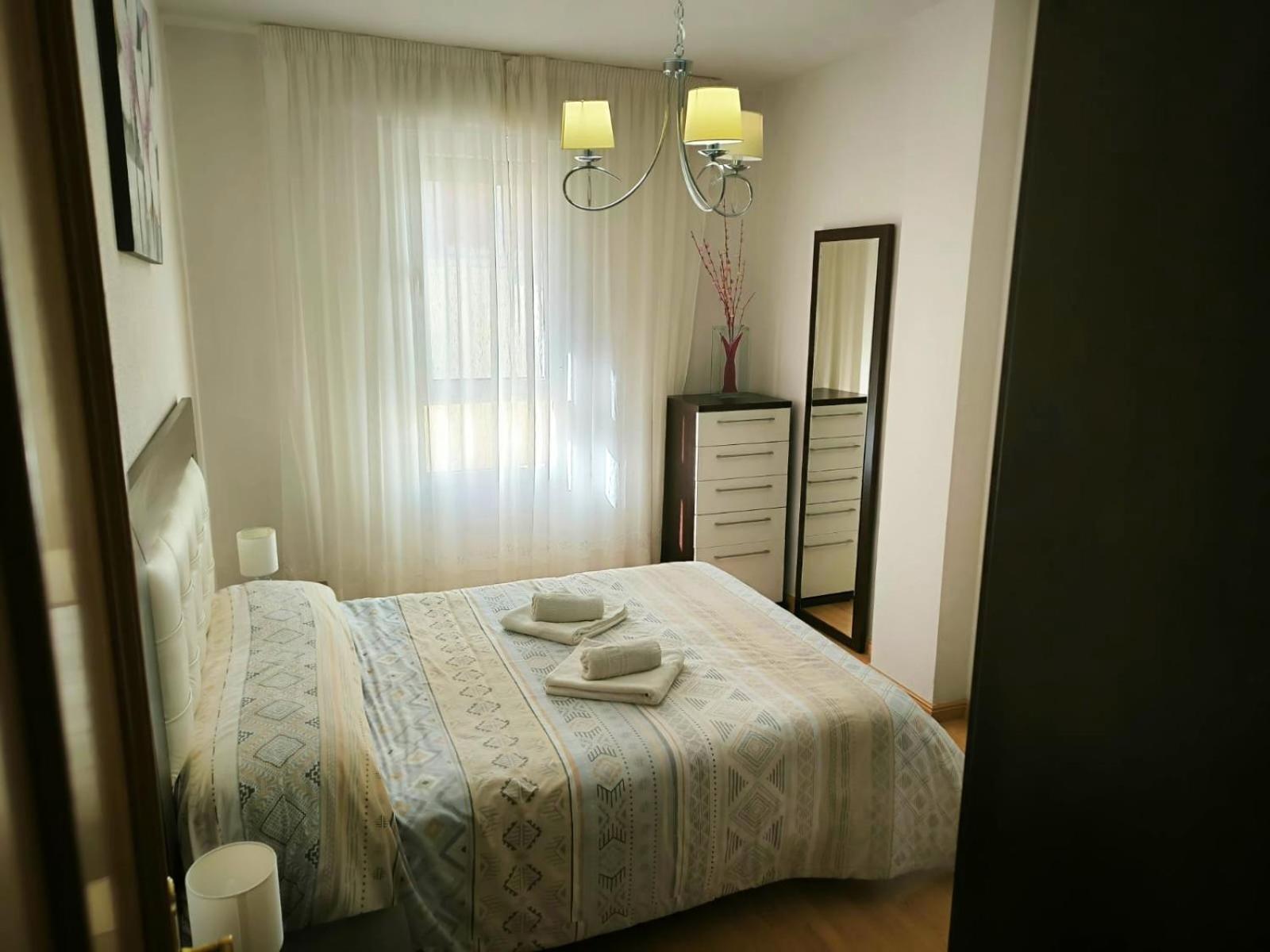 Apartamento Padial เนร์คา ภายนอก รูปภาพ